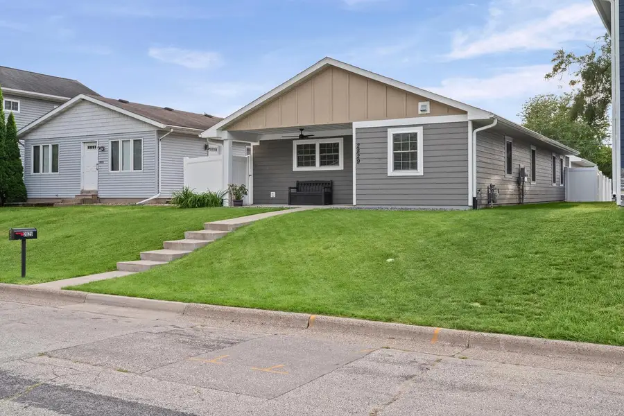 2829 Hamilton STREET, La Crosse, WI 54603 - #2