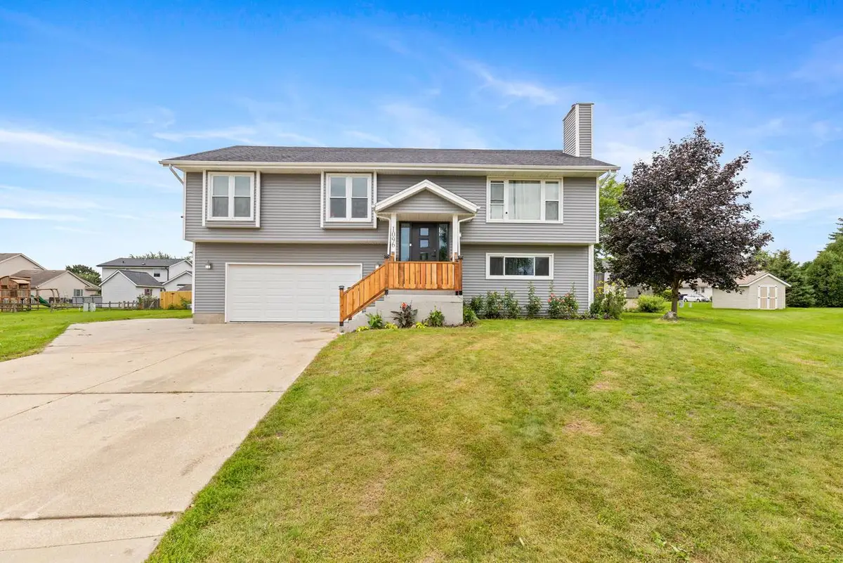 1096 E Libby COURT, Oak Creek, WI 53154 - #1