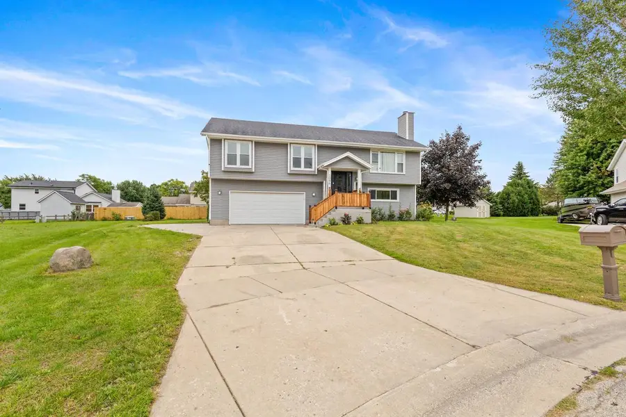 1096 E Libby COURT, Oak Creek, WI 53154 - #2