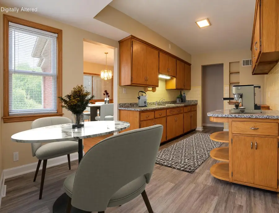 2705 N Carlton PLACE, Milwaukee, WI 53210 - #3