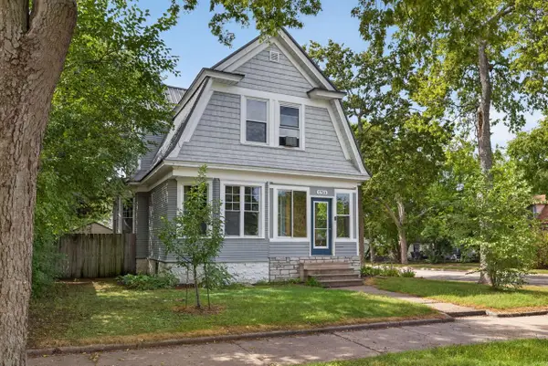 1733 Charles STREET, La Crosse, WI 54603