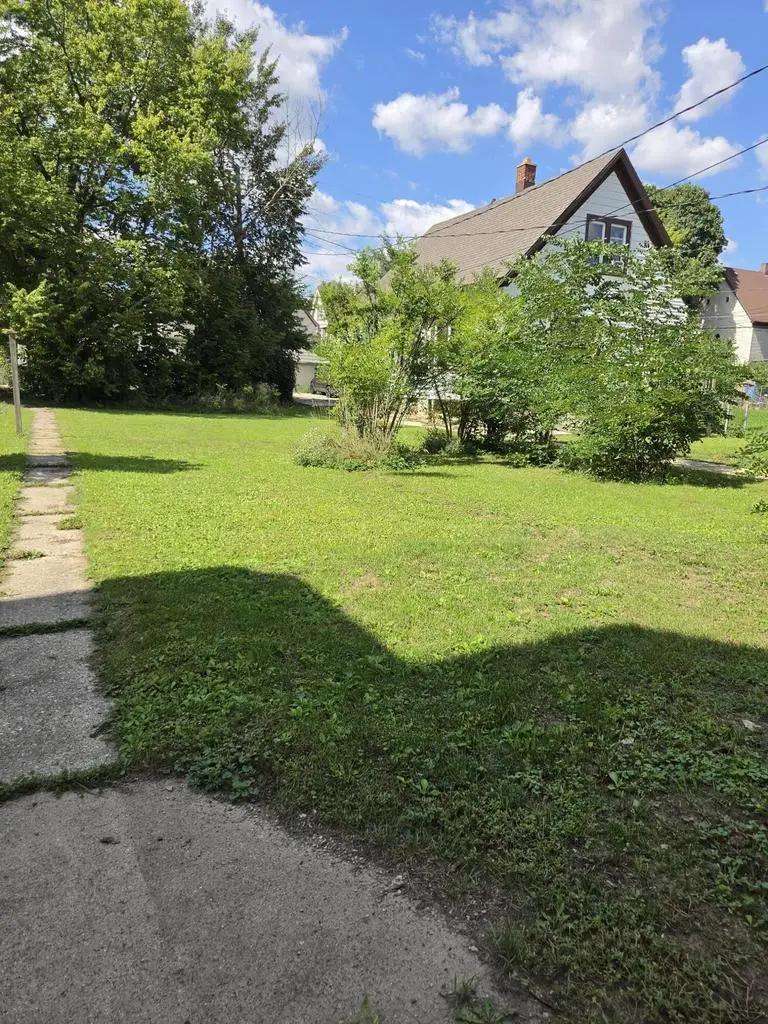 1525 N 39th STREET, Milwaukee, WI 53208 - #3