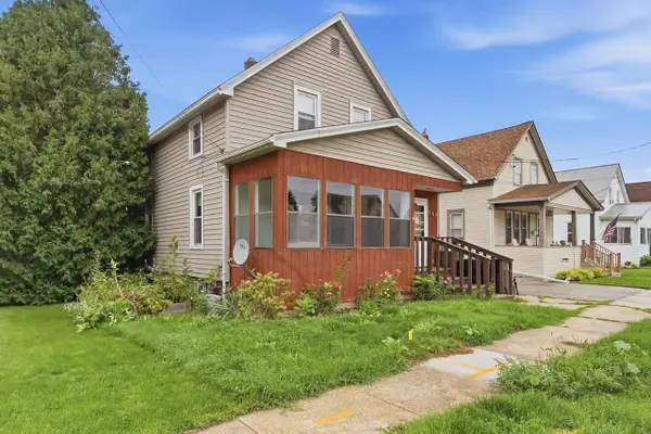 762 Pine STREET, Sheboygan Falls, WI 53085