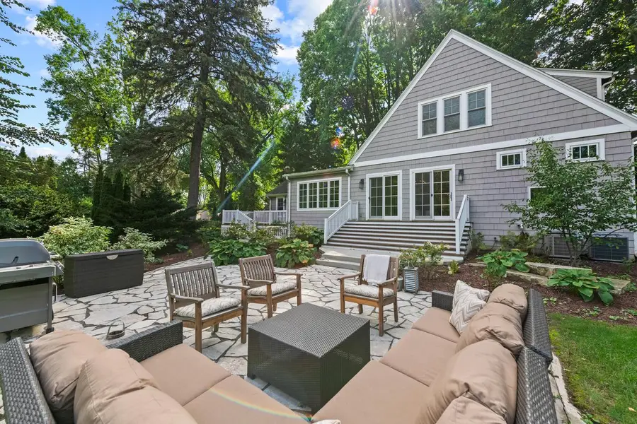 1100 W Riverview DRIVE, Glendale, WI 53209 - #2
