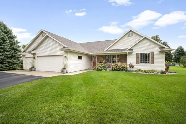 W3836 Somerset COURT, Fond Du Lac, WI 54937