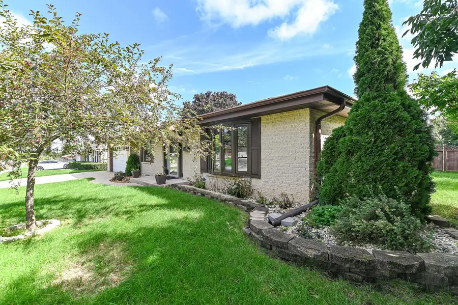 5224 S 23rd STREET, Milwaukee, WI 53221 - #2