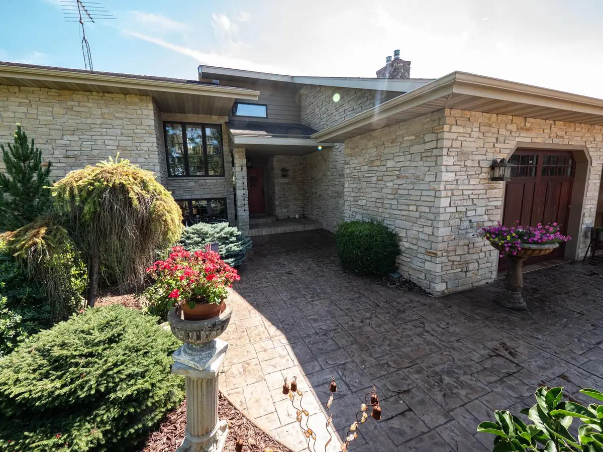 5319 69th DRIVE, Union Grove, WI 53182 - #1