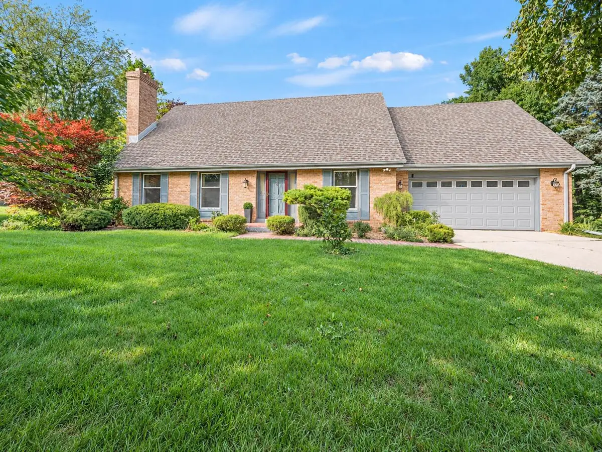 1530 W Zedler LANE, Mequon, WI 53092 - #1
