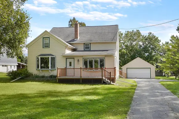 5786 River ROAD, West Bend, WI 53095