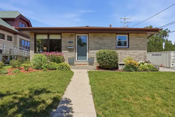 3956 E Edgerton AVENUE, Cudahy, WI 53110
