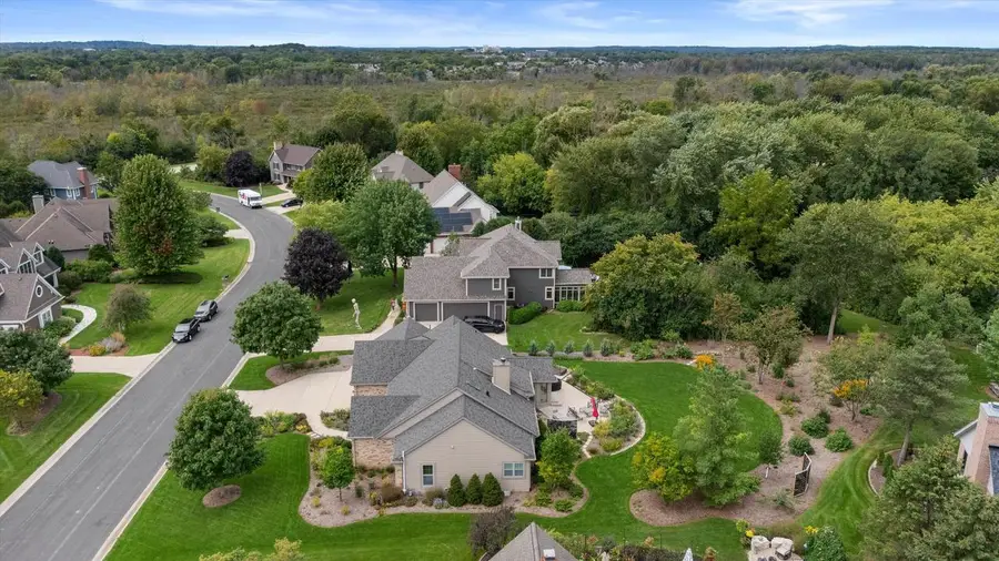 N74W16142 Stonewood DRIVE, Menomonee Falls, WI 53051 - #2