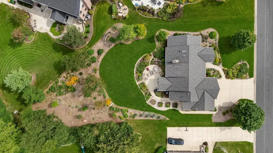 N74W16142 Stonewood DRIVE, Menomonee Falls, WI 53051 - #3