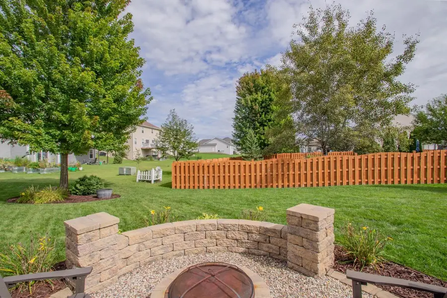 435 Crestwood DRIVE, Johnson Creek, WI 53038 - #3