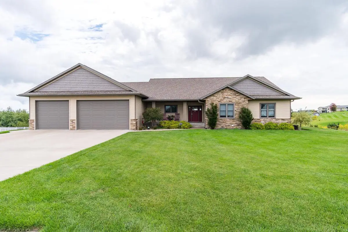 W3816 Highland DRIVE, La Crosse, WI 54601 - #1