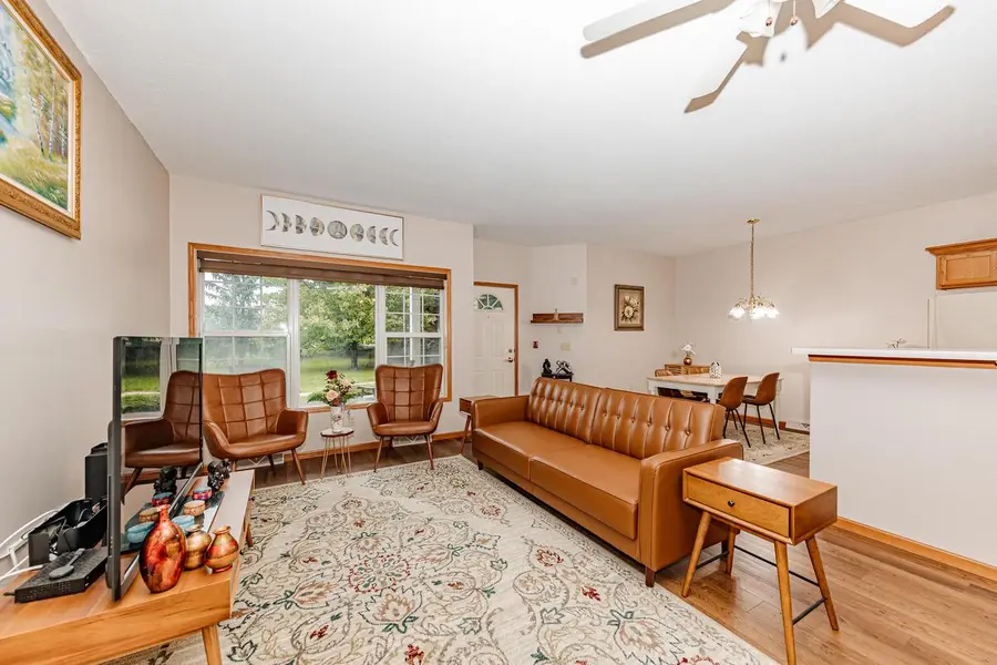 11200 W Gilbert AVENUE #D, Wauwatosa, WI 53226 - #2
