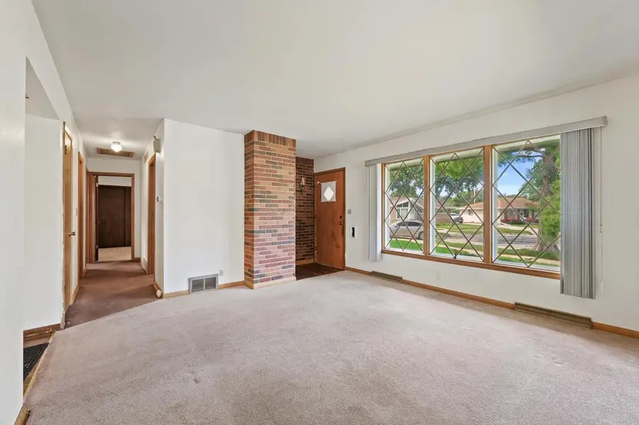 6430 N 48th COURT, Milwaukee, WI 53223 - #3