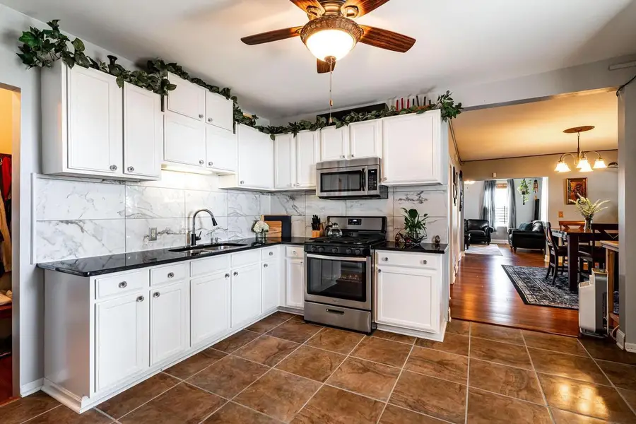 201 N 36th STREET, Milwaukee, WI 53208 - #3