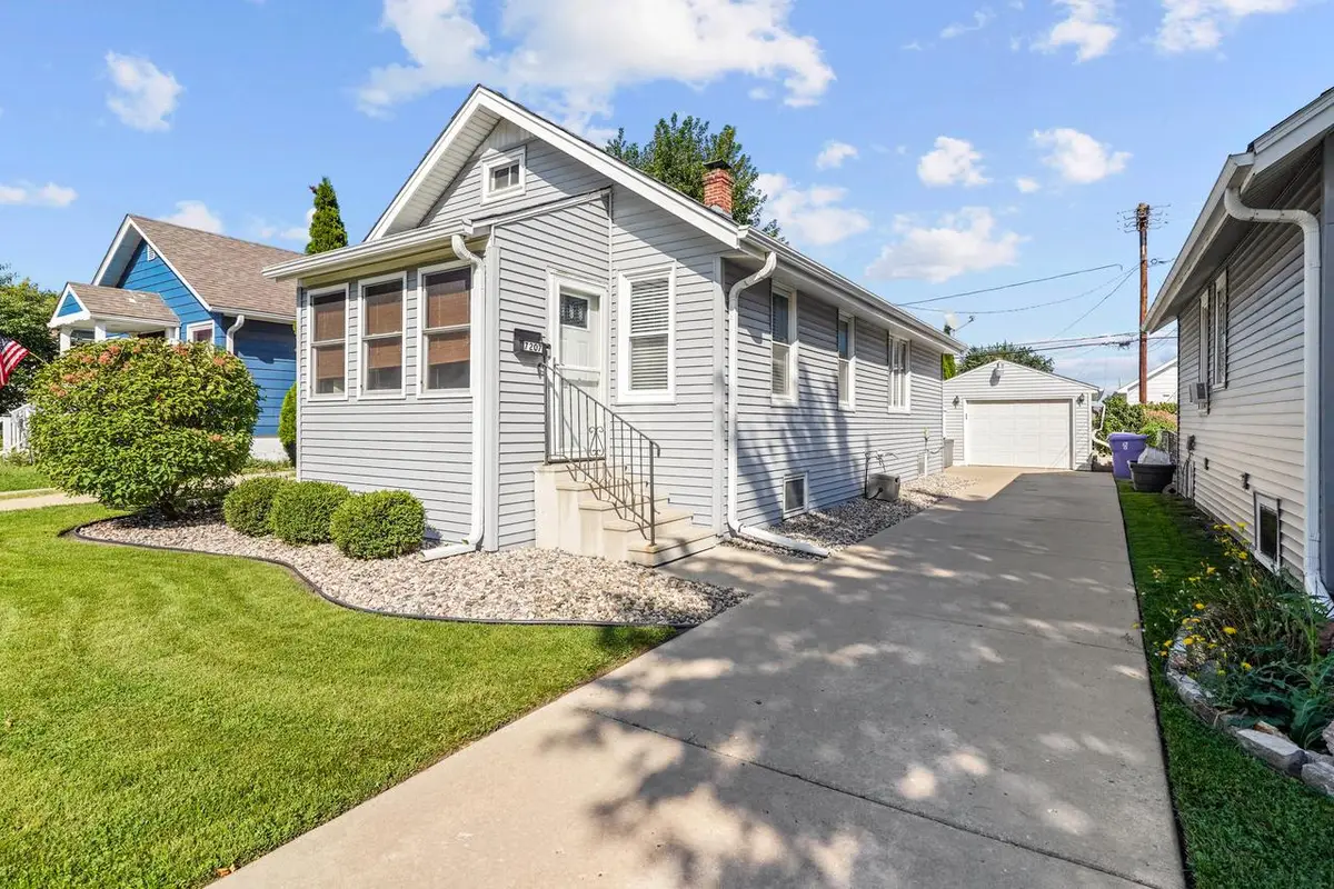 7207 39th AVENUE, Kenosha, WI 53142 - #1