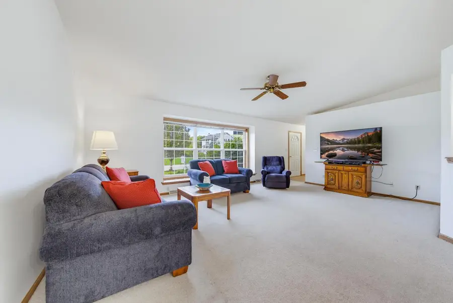 9260 S 44th STREET, Franklin, WI 53132 - #3