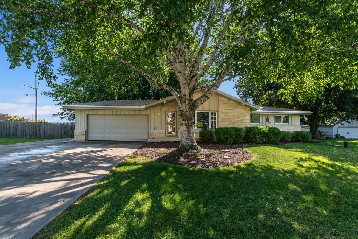 W128N8518 Revere ROAD, Menomonee Falls, WI 53051 - #1