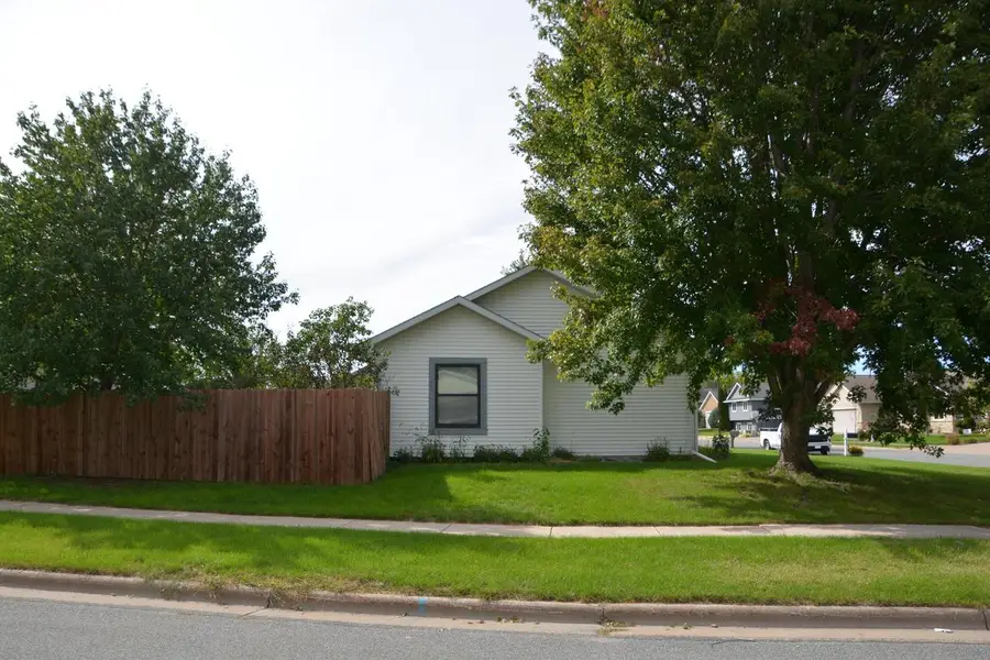 748 Elizabeth LANE, Onalaska, WI 54650 - #3