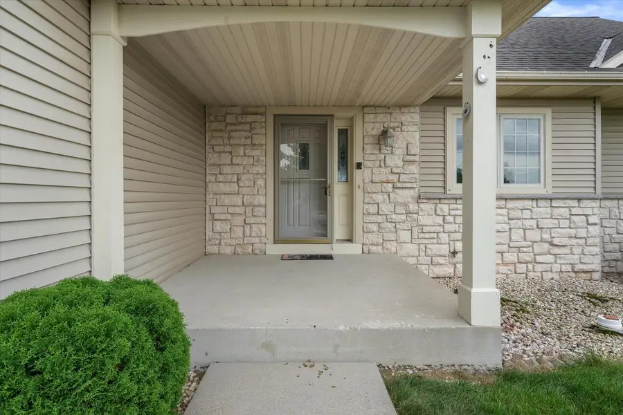 1246 S Wilson AVENUE, Hartford, WI 53027 - #2