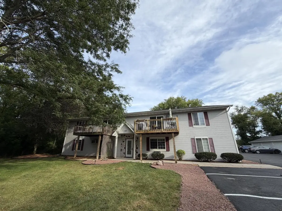 103 Evans COURT #1, Sheboygan Falls, WI 53085 - #1