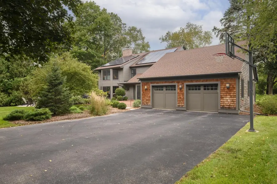 15025 Westover ROAD, Elm Grove, WI 53122 - #2