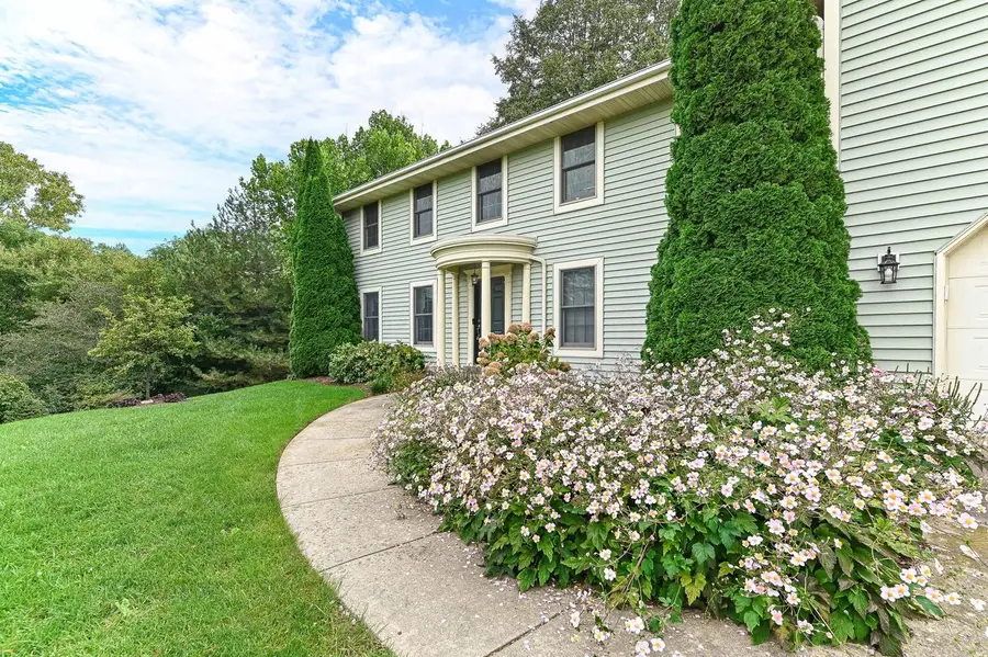 W294S2960 Wills Barry COURT, Waukesha, WI 53188 - #3