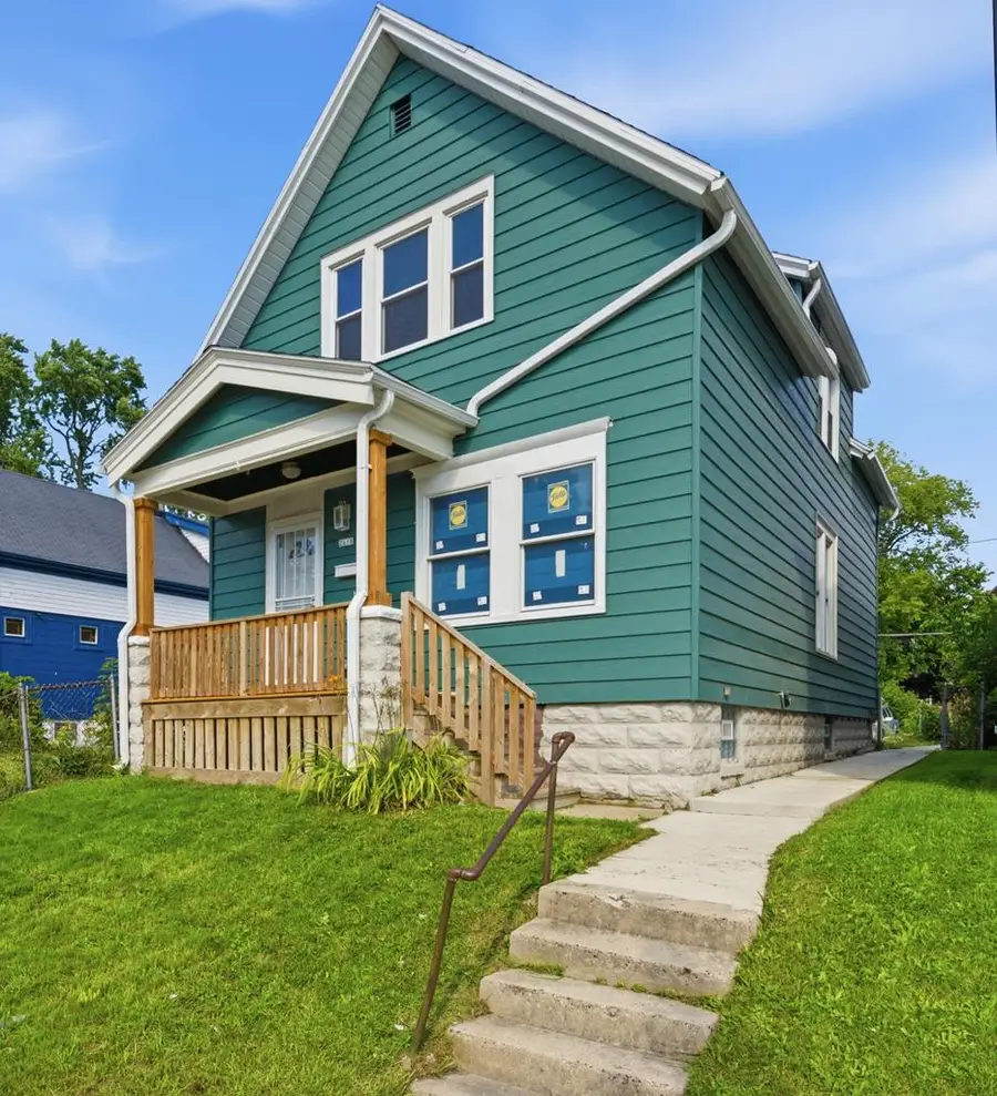 2618 N 24th PLACE, Milwaukee, WI 53206 - #2