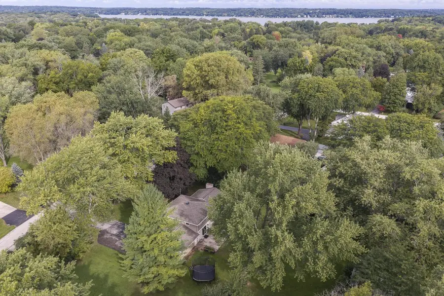 W276N1606 Spring Creek DRIVE, Pewaukee, WI 53072 - #2