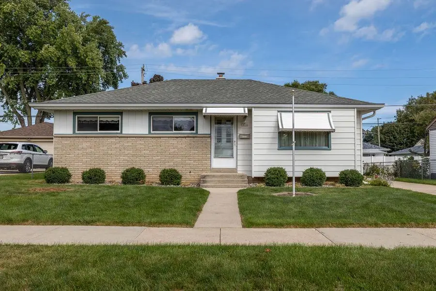3828 E Van Eimeren AVENUE, Cudahy, WI 53110 - #2