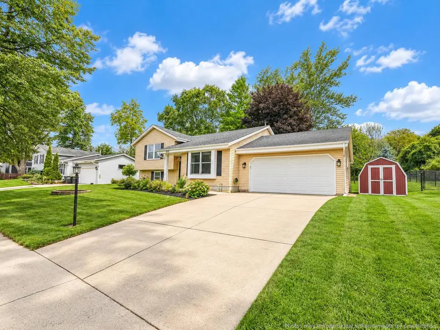 2530 N University DRIVE, Waukesha, WI 53188 - #2