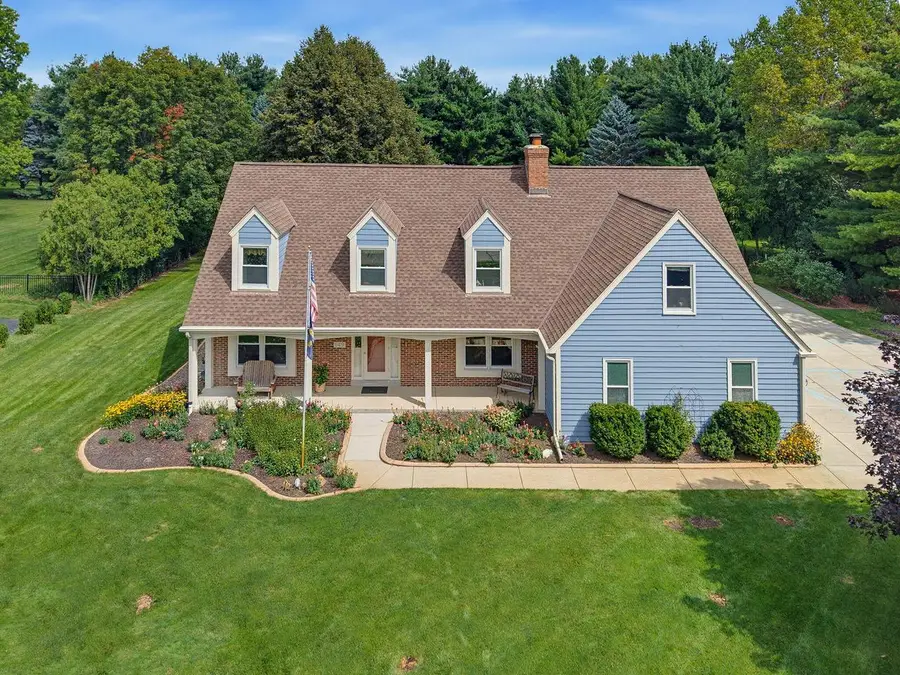 149 Hickory DRIVE, Delafield, WI 53018 - #2