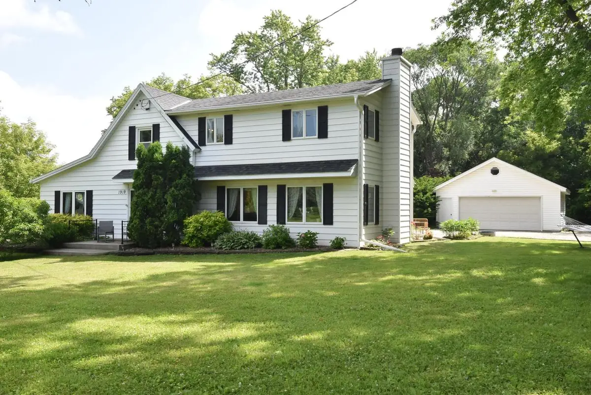1919 Newman ROAD, Mount Pleasant, WI 53406 - #1