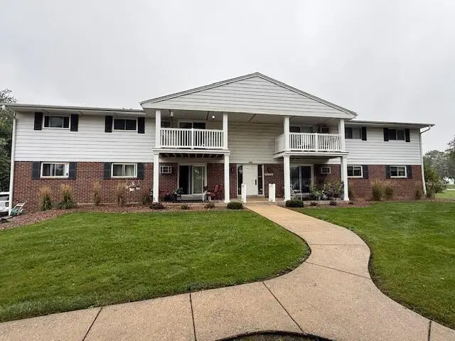 9600 W Beloit ROAD #5, Milwaukee, WI 53227 - #1