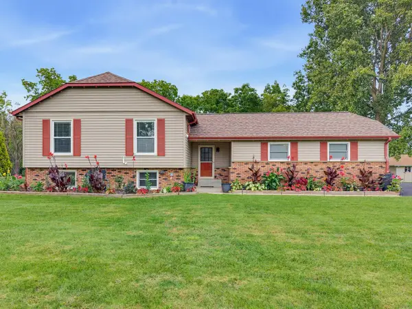 5538 Sandy LANE, Mount Pleasant, WI 53406