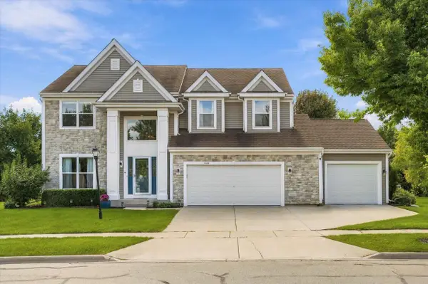 2127 Willow Pond WAY, Grafton, WI 53024