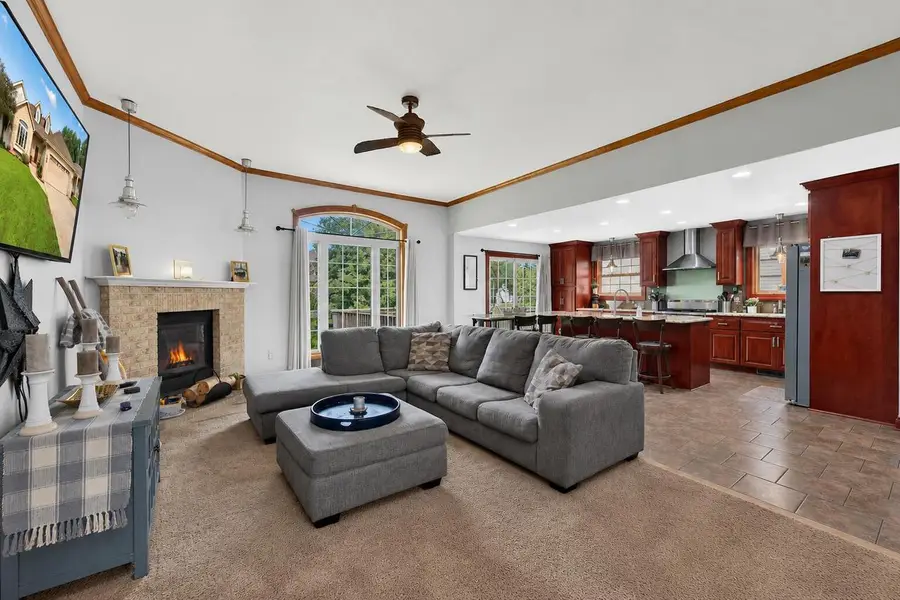 1296 Carla LANE, West Bend, WI 53095 - #3
