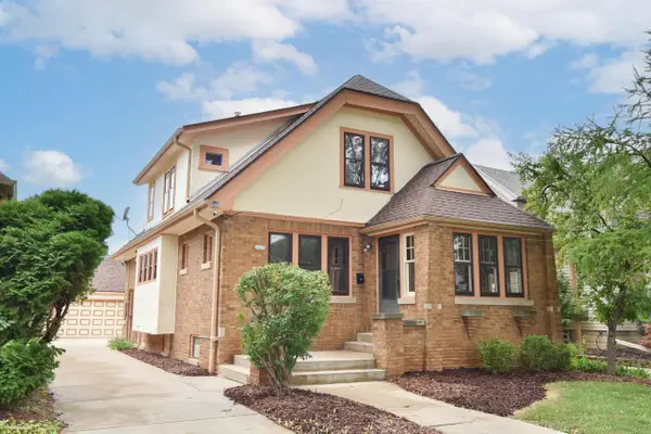 2625 N 69th STREET #2625A, Wauwatosa, WI 53213
