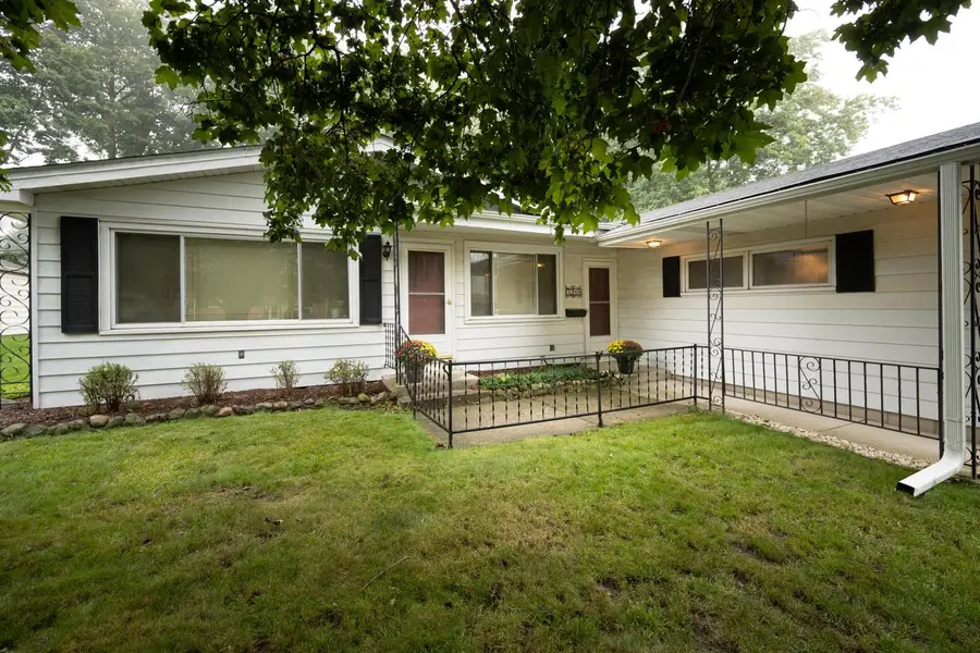 7218 Elberton AVENUE, Greendale, WI 53129 - #2