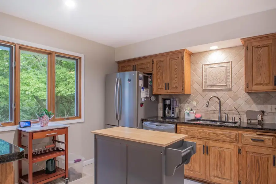 513 Mary Knoll LANE, Watertown, WI 53098 - #3