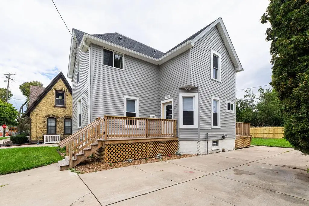 1721 Saint Clair STREET, Racine, WI 53402 - #1