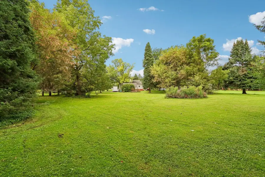 W279N1666 Prospect AVENUE, Pewaukee, WI 53072 - #3