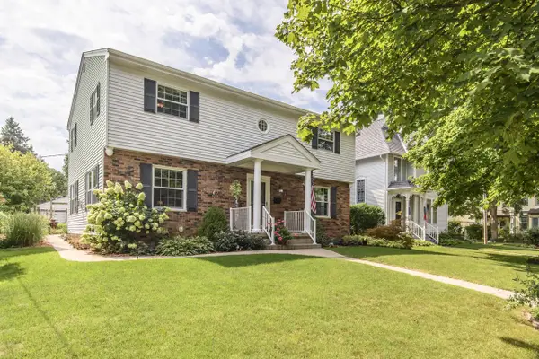 147 W Laflin AVENUE, Waukesha, WI 53186