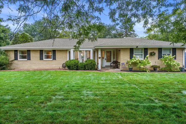 4800 Sussex LANE, Greendale, WI 53129