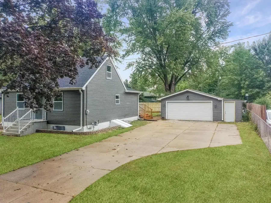 W1390 Greenview ROAD, Genoa City, WI 53128 - #2