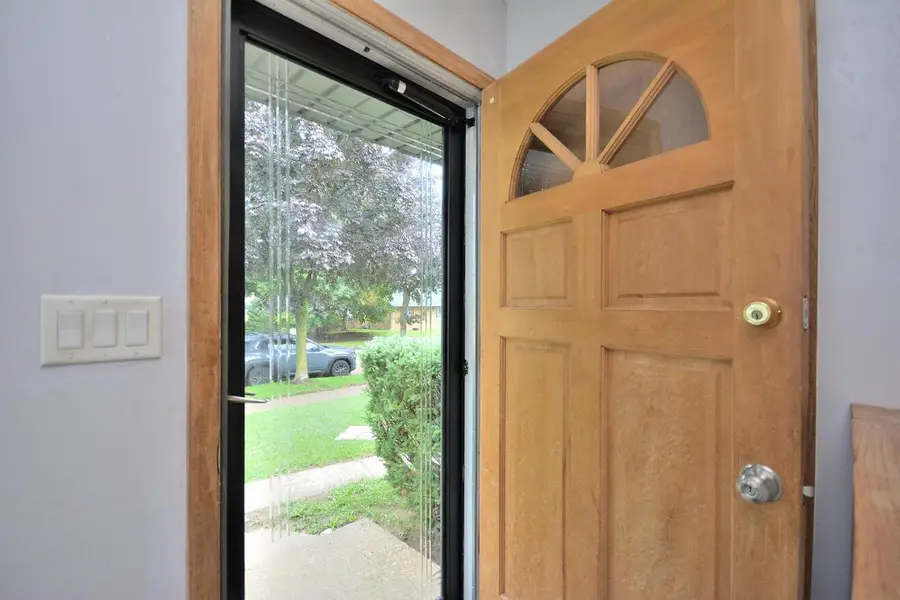 8945 W Herbert AVENUE, Milwaukee, WI 53225 - #2