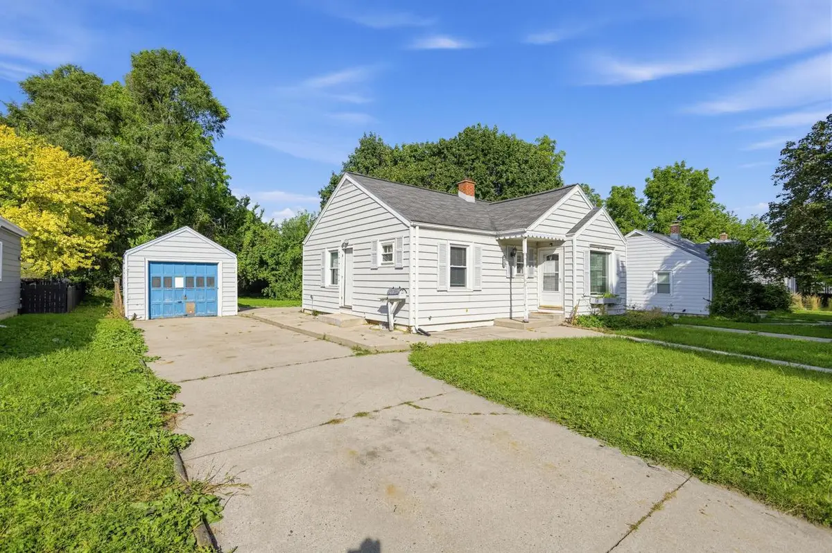 4913 N 74th STREET, Milwaukee, WI 53218 - #1