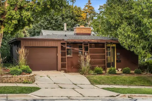 404 N Milwaukee STREET, Port Washington, WI 53074